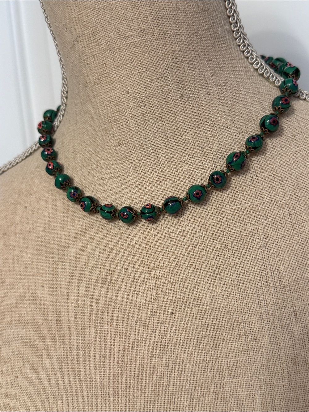 VINTAGE GREEN MURANO OR VENETIAN MILLEFIORI GLASS BEADS NECKLACE EYE FLORAL 17” - Picture 4 of 11